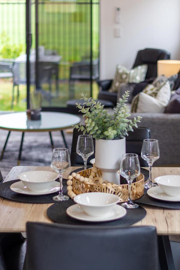 Apartmán Peaceful Park View Townhouse 2 Bed W/Carpark Christchurch Exteriér fotografie